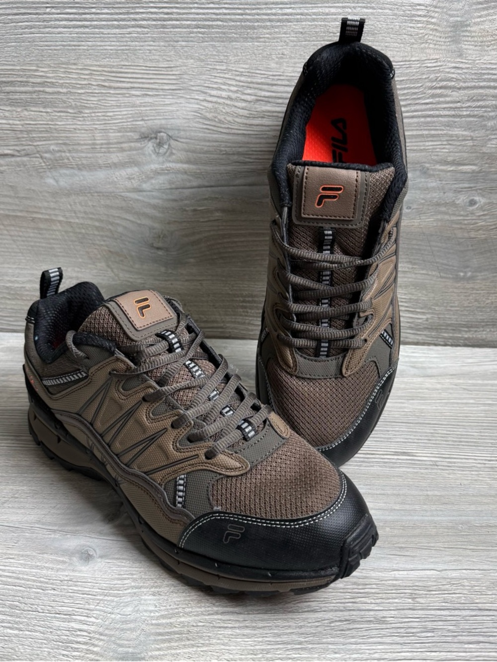 New Fila Men’s midland trail shoes Brown comfortable Trail Sneakers size13